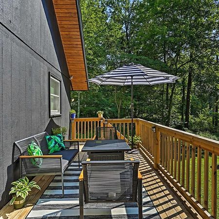 Modern East Stroudsburg Home With Deck And Gas Grill! Eksteriør billede