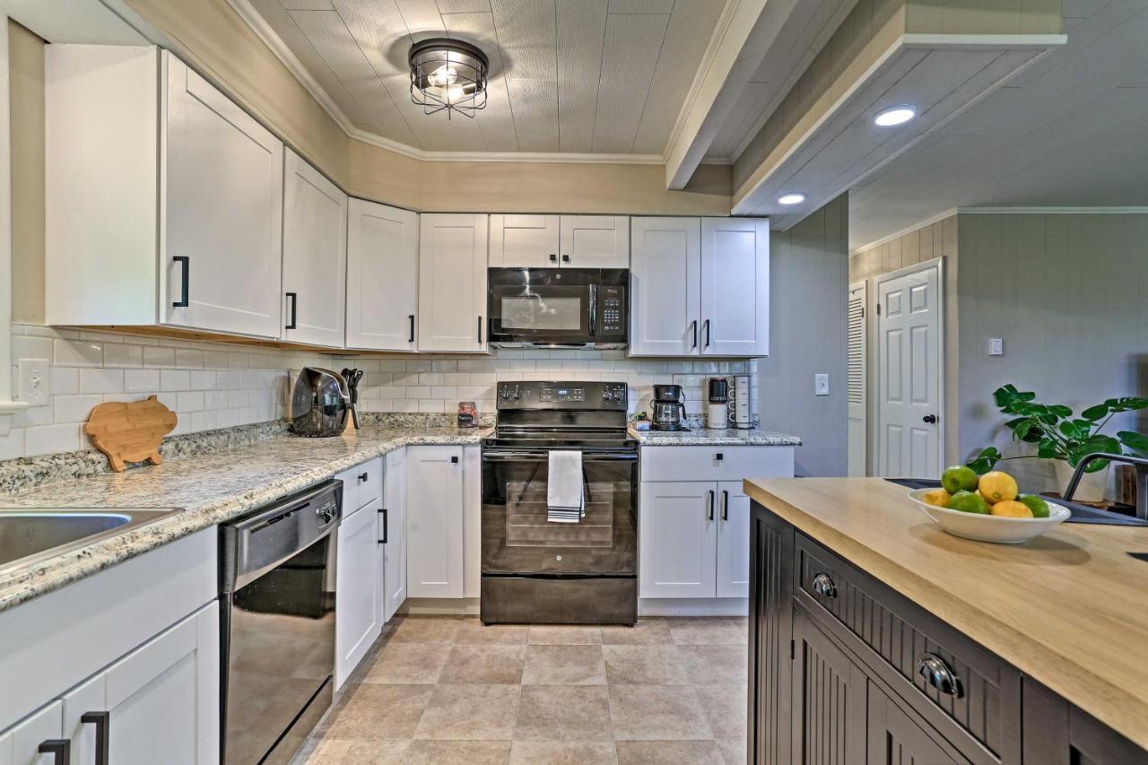 Modern East Stroudsburg Home With Deck And Gas Grill! Eksteriør billede