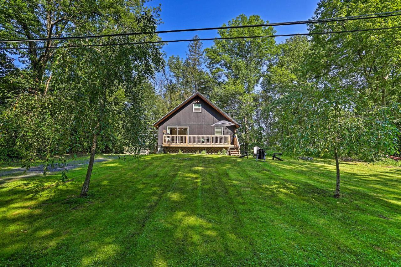 Modern East Stroudsburg Home With Deck And Gas Grill! Eksteriør billede